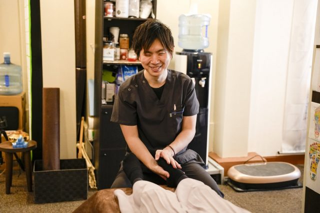 腰痛がなかなか抜けない原因は呼吸とお腹かも｜大阪・玉造の整体師が徹底解説